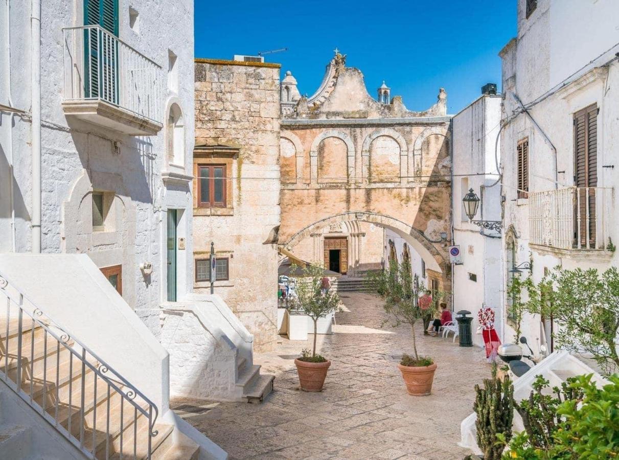800S Home Luxury Rooms Ostuni Exterior photo